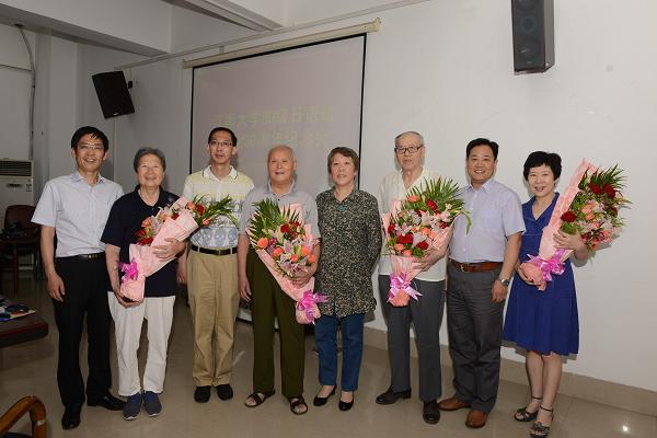 三十年后再聚首，心念师恩忆往昔——记江南大学星空官方网页版80级日语班毕业三十周年纪念会