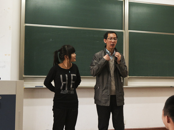 【星空官方网页版新生导航系列讲座】Learn to learn--星空官方网页版院长与14级学生亲密接触